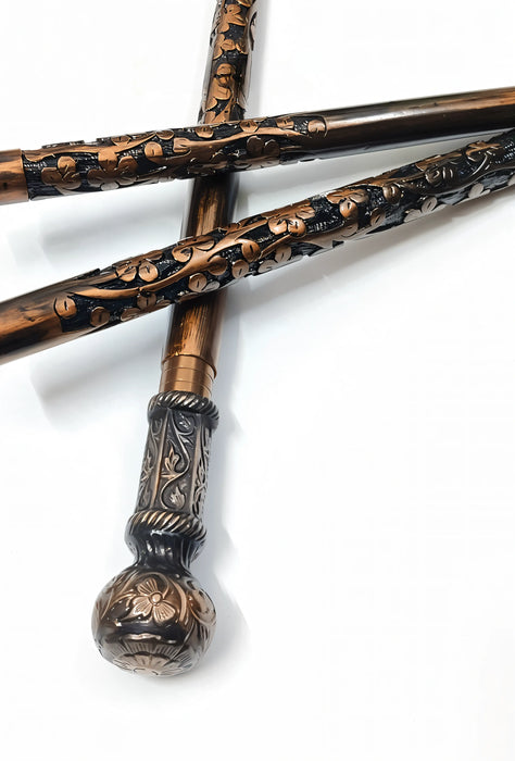 Elegant Hand-Carved Wooden Walking Cane – Royal Victorian Craftsmanship